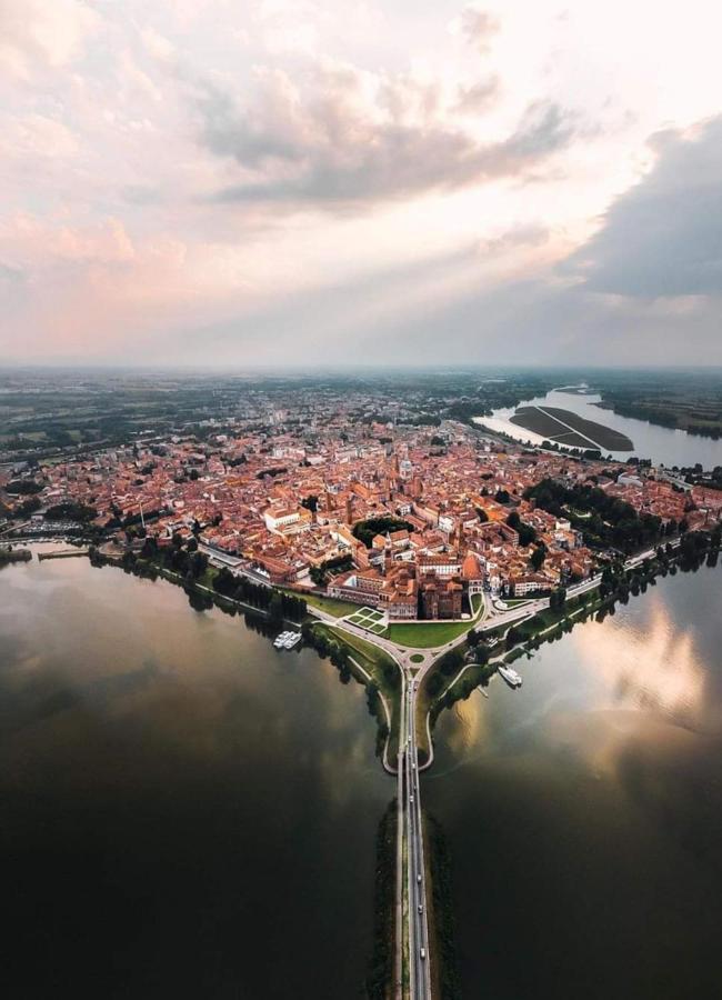 Pace, Luminosita E Comodita A Due Passi Dal Garda Volta Mantovana Exteriör bild